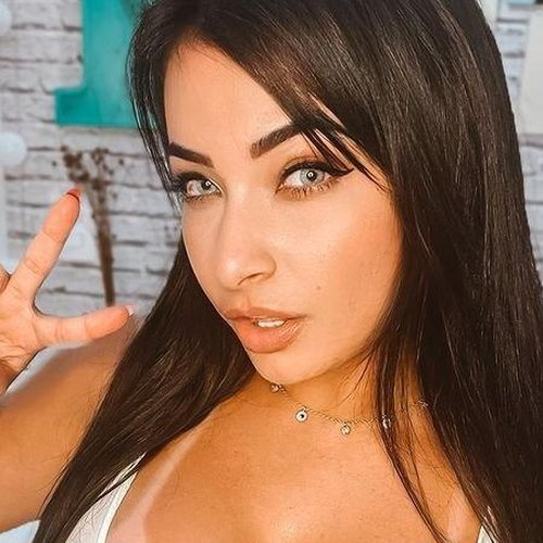 Emanuelly Raquel