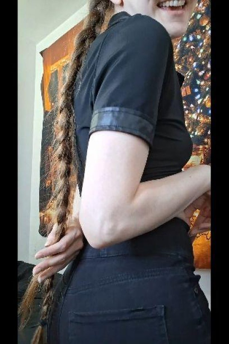 Long Braids Swaying Back & Forth - Screenshot 1 of 4 - Amateur
