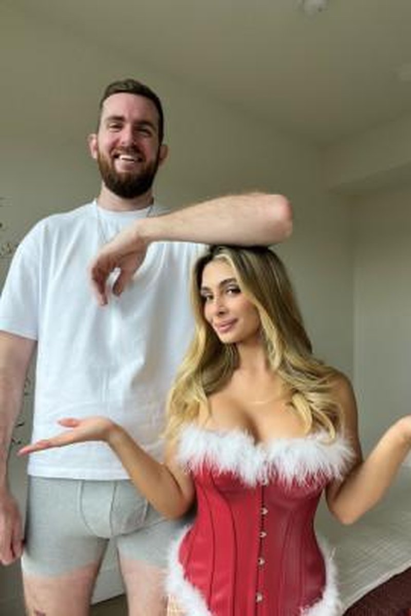 Tru Kait Taking The Thickest Dick In Porn Girthmaster - Screenshot 1 of 4 - Big Ass