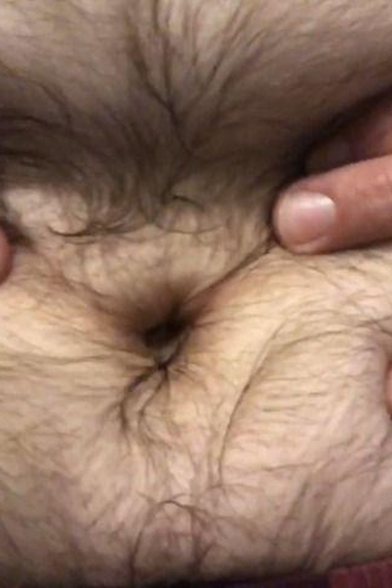 Clean & Lick My Belly Button, Homo POV - Screenshot 1 of 4 - Belly Fetish