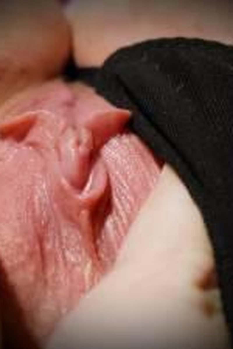 Close Up Clit - Screenshot 1 of 4 - Close Up