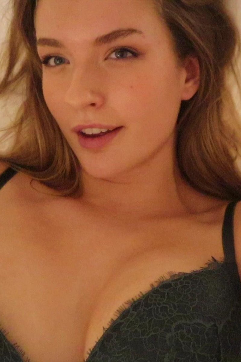 New Set - Screenshot 1 of 4 - Babes