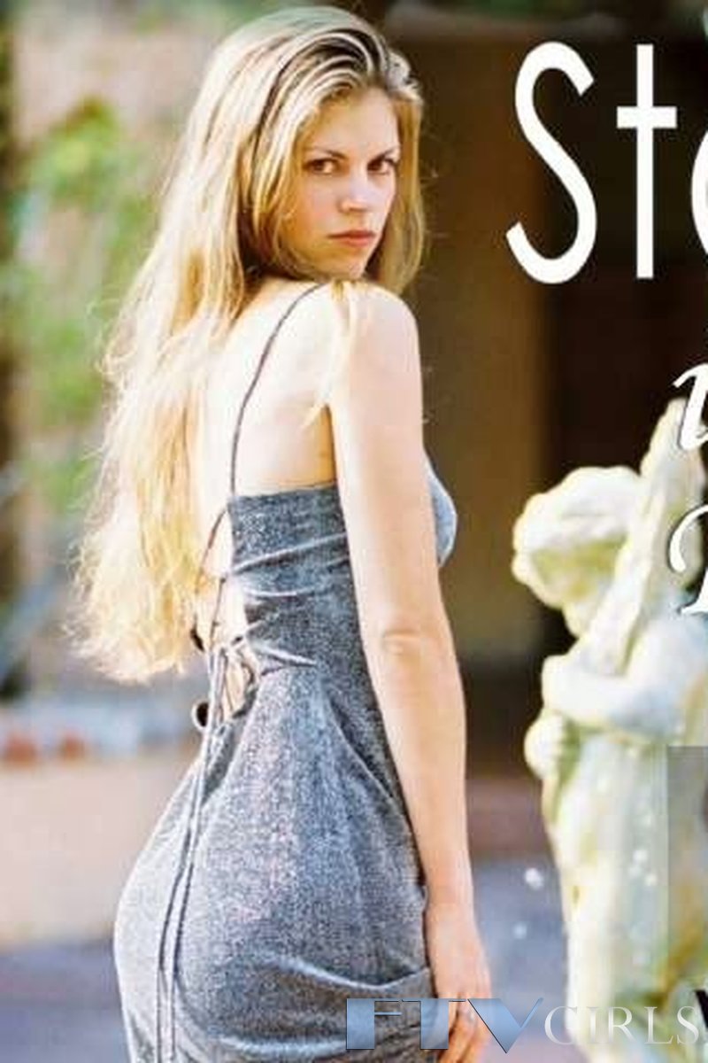 Close & Personal - Screenshot 1 of 4 - Close Up