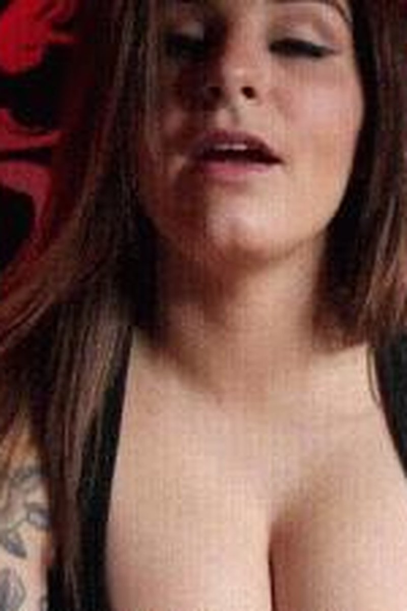 Relapse - Screenshot 1 of 4 - Femdom