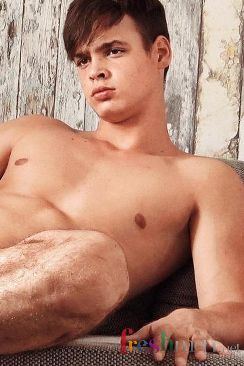 Pascal Mauri - Screenshot 1 of 4 - Gay