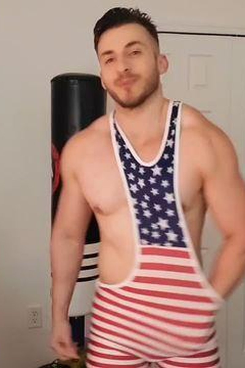 I Won! - Screenshot 1 of 4 - Michael Fitt