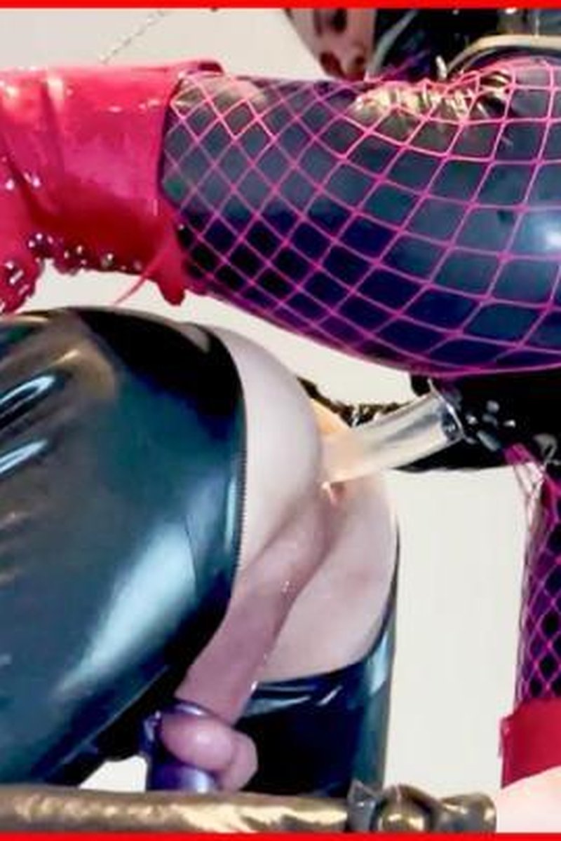 Dominafire In Latex Rough Pegging Her Chastity Slave - Screenshot 1 of 4 - Femdom