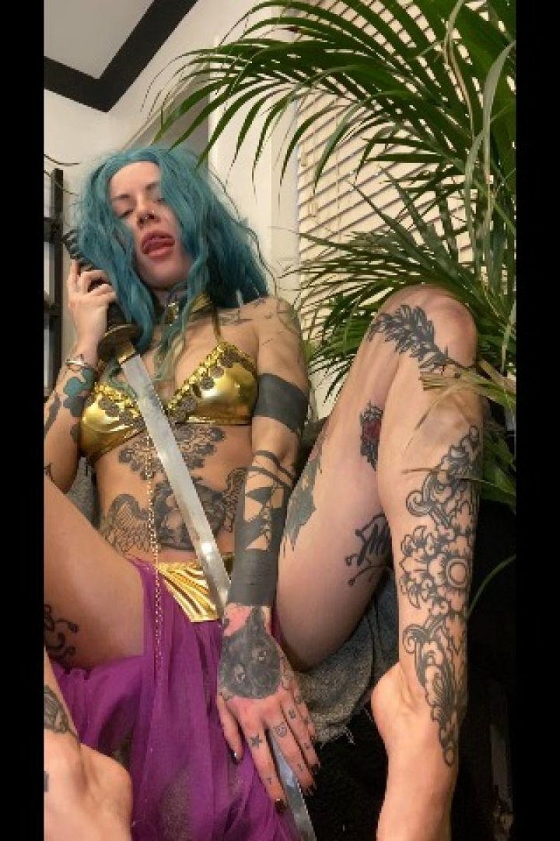 Bellydance Striptease - Screenshot 1 of 4 - Belly Dancing