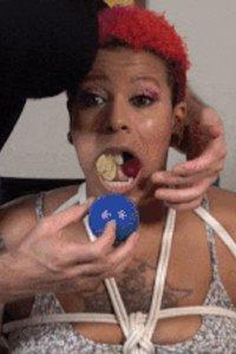 Chanelle Celsius - Trying Out Gags - Screenshot 1 of 4 - Bondage