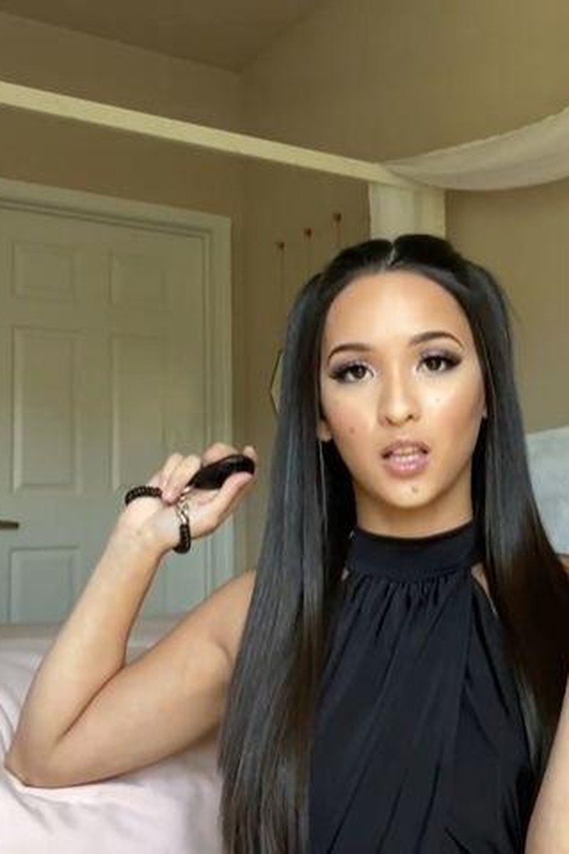 Amina's Experiment Complete - Screenshot 1 of 4 - Cum Eating