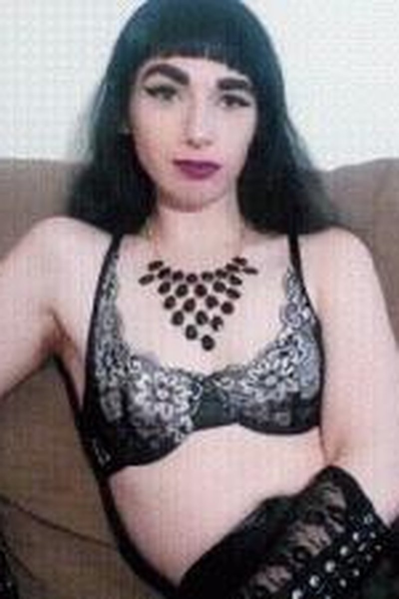 A Sissy Graduation - Screenshot 1 of 4 - Bisexual