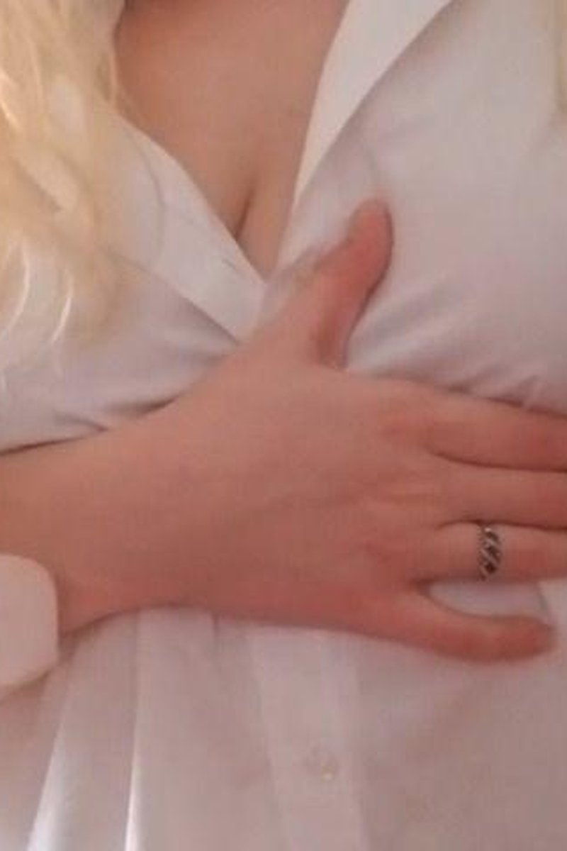 Ice Play - Screenshot 1 of 4 - BBW