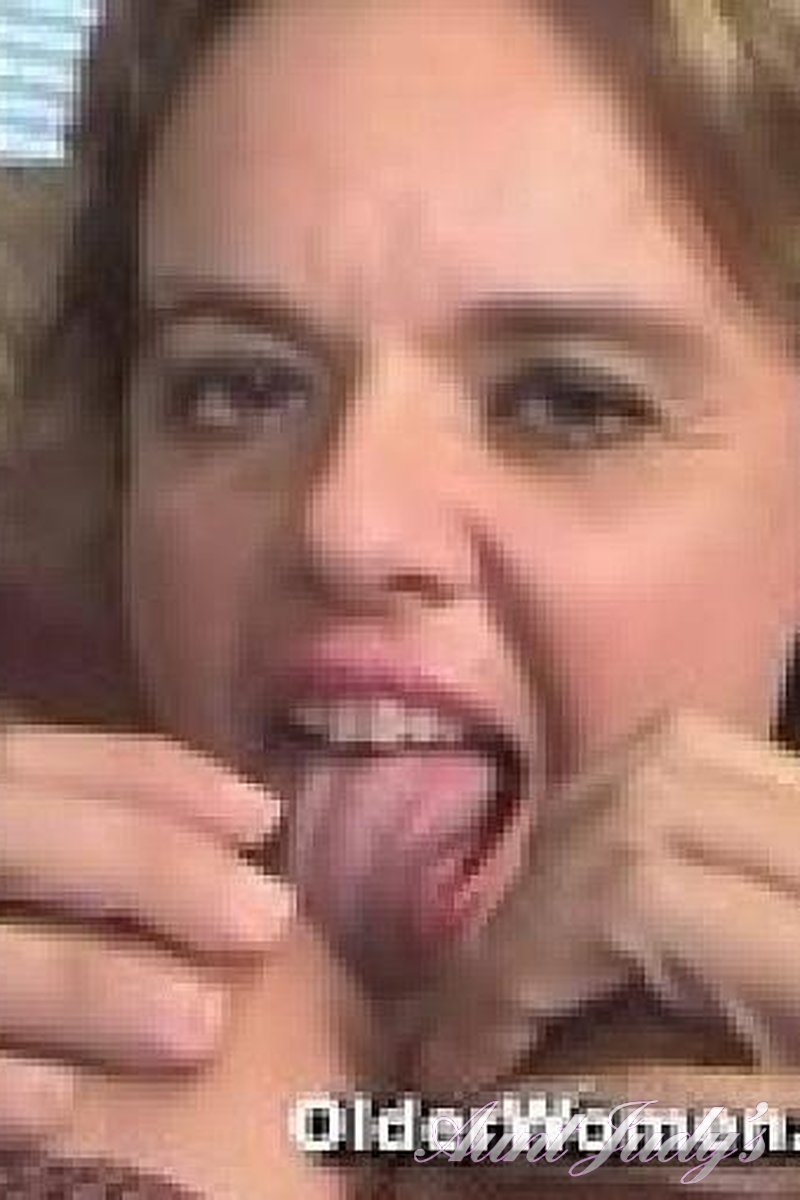 6 Clips - Screenshot 1 of 4 - Masturbation
