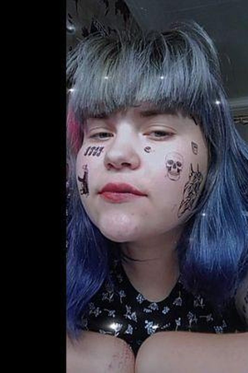 Makeup Tutorial - Screenshot 1 of 4 - Makeup