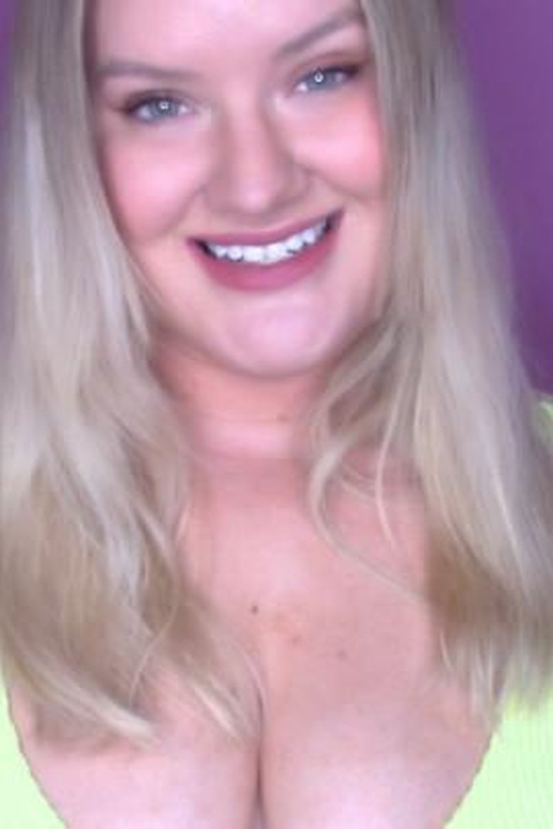 Crypto Bitch - Screenshot 1 of 4 - Domination