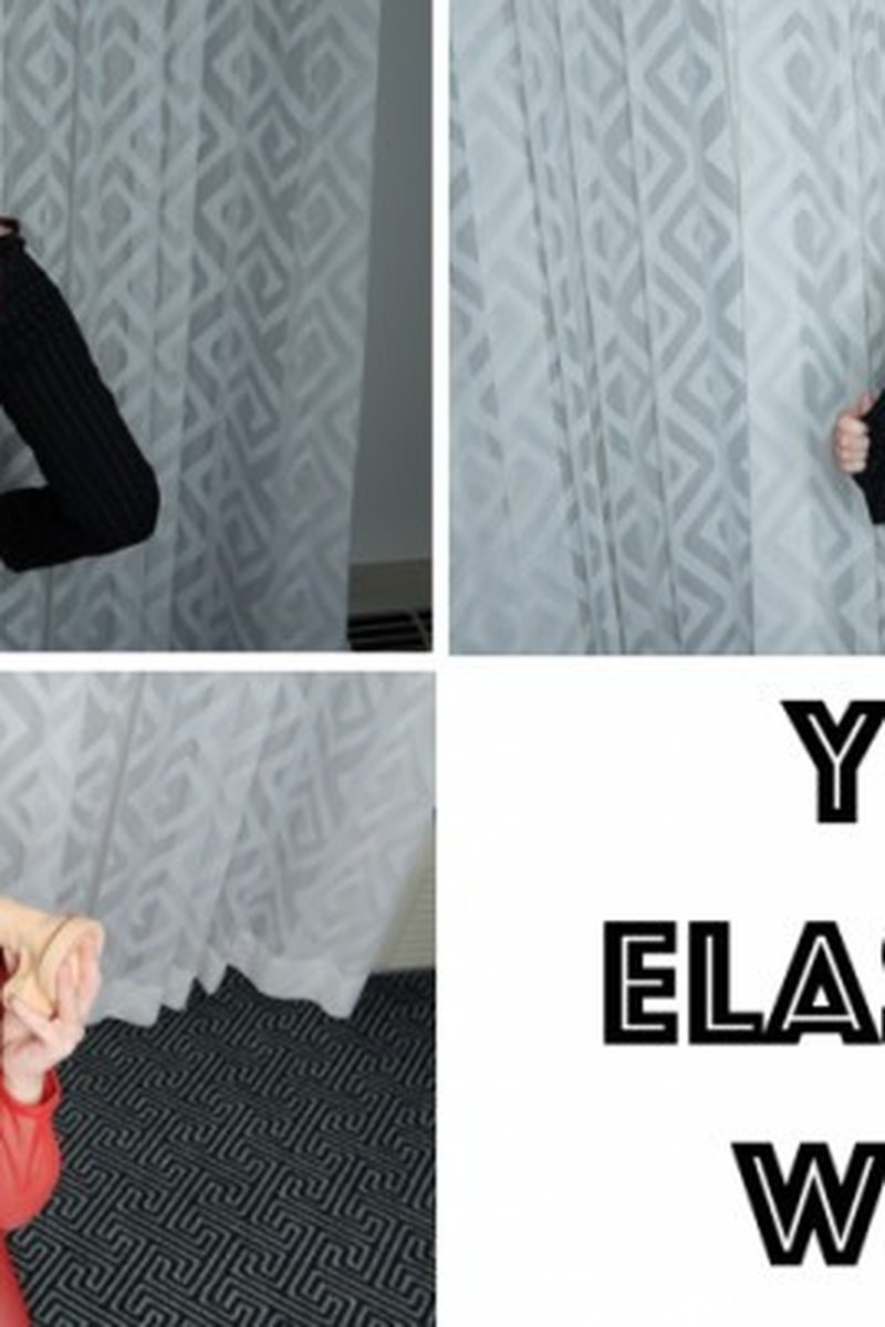 Your Elastigirl Whore - Screenshot 1 of 4 - Blowjob