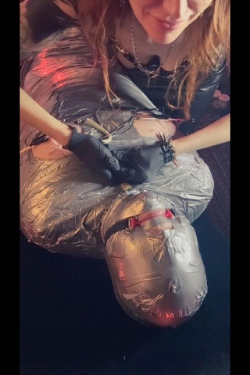 Mummification Tease - Screenshot 1 of 4 - Bondage
