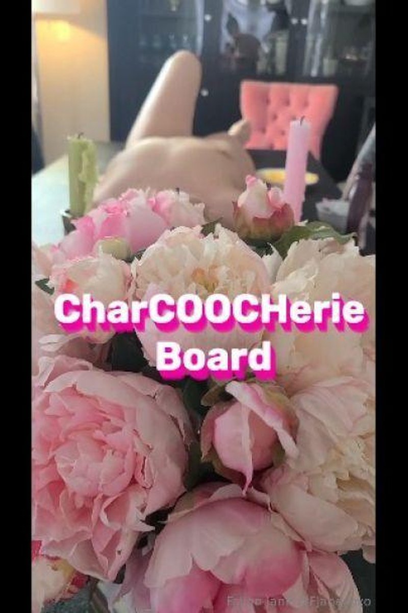 TP-manyvidsfallonjane-charcootcherie-board-3-women-playing-naked-with-food