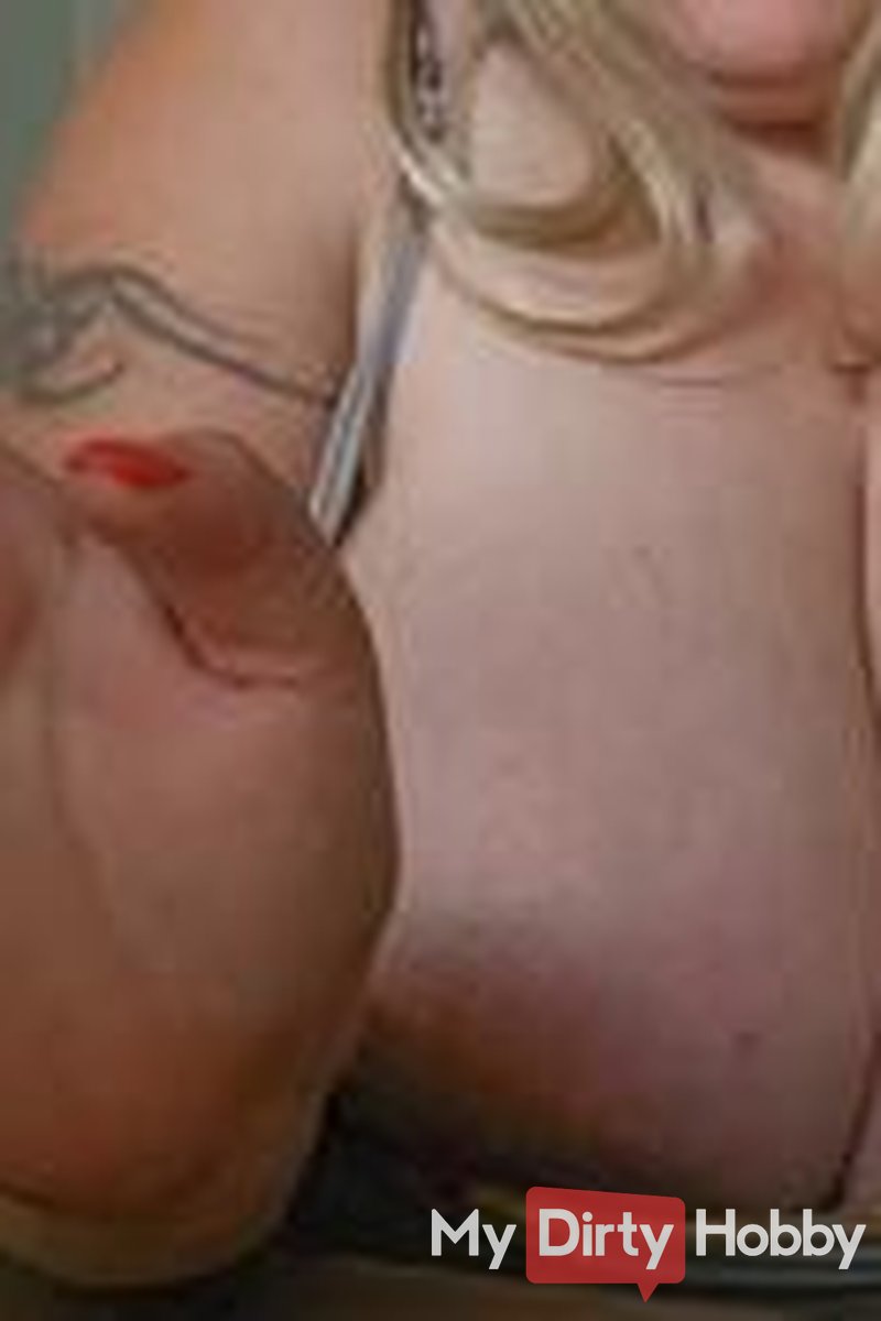 Dirty Weekend - Screenshot 1 of 4 - Mara Boobs