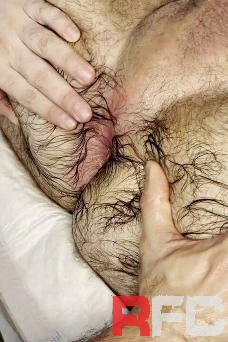 F & Fuck - Screenshot 1 of 4 - Big Muscle Guys