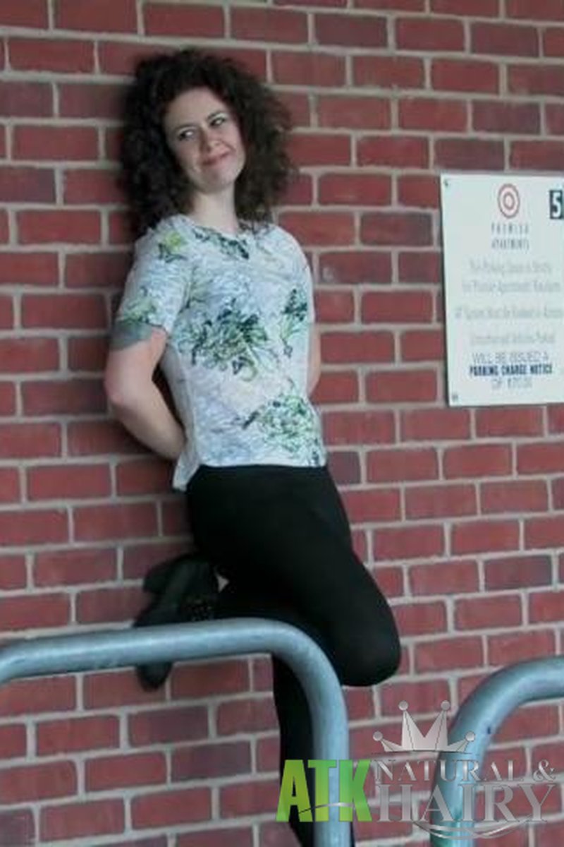 Candy - Interview - Screenshot 1 of 4 - Brown Hair