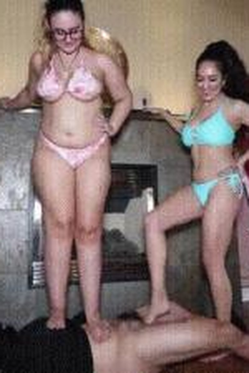 Ballbusting Blooper Compilation 2 - Screenshot 1 of 4 - BDSM