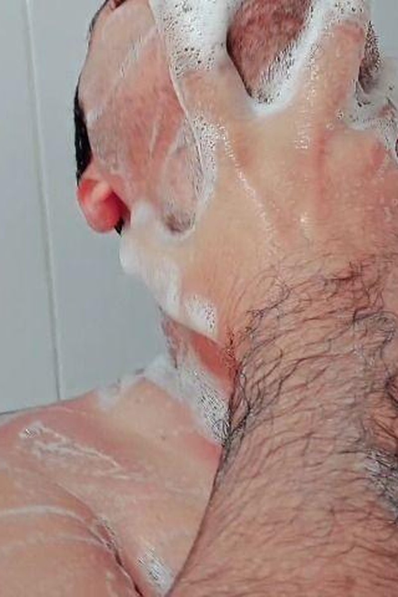 Soapy Shower - Screenshot 1 of 4 - Bitch