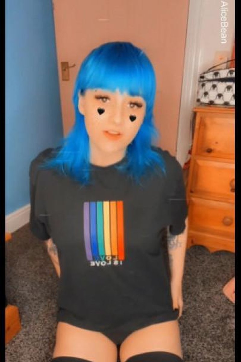 Stroke Your Tiny Cock - Screenshot 1 of 4 - Blue Hair (Female)