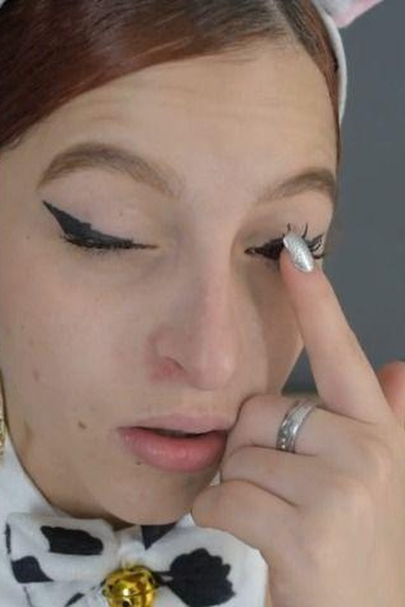 Nice Eyelashes - Screenshot 1 of 4 - Eye Contact