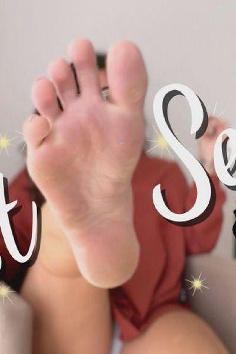 Just Send - Screenshot 1 of 4 - Bitch