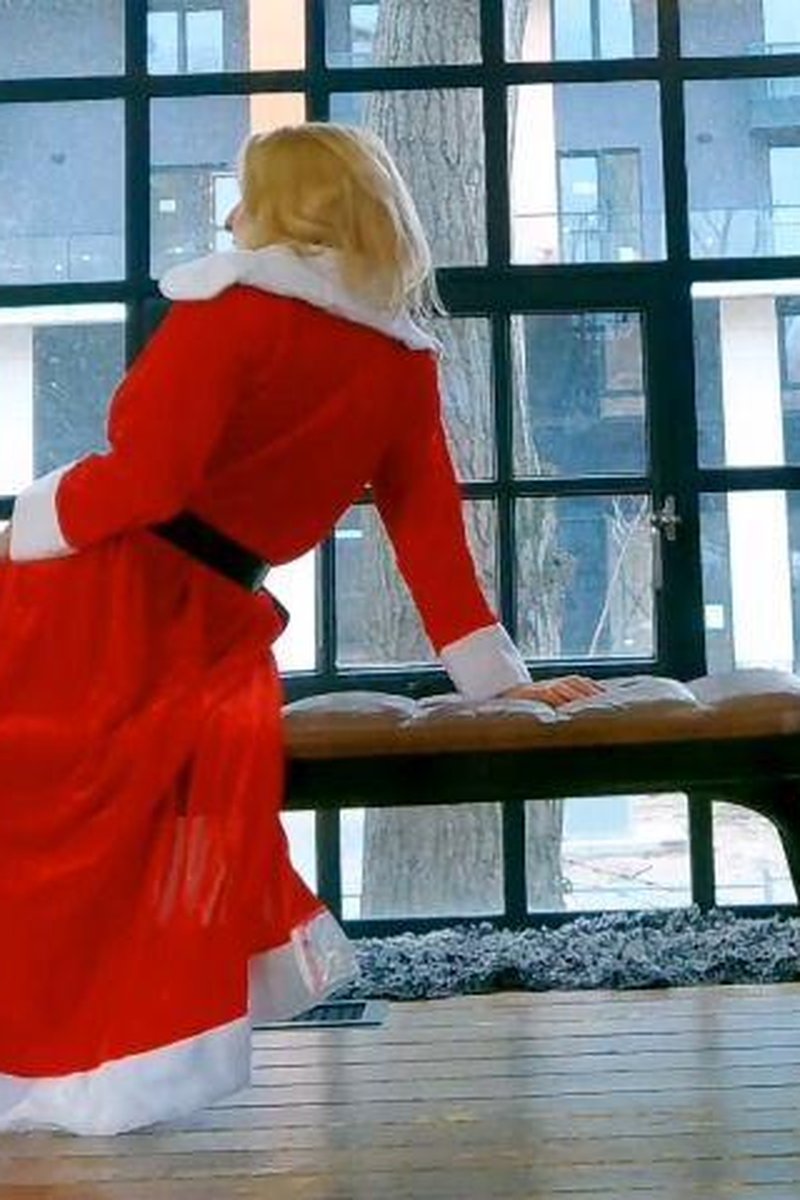 Sexy Santa - Screenshot 1 of 4 - Big Tits