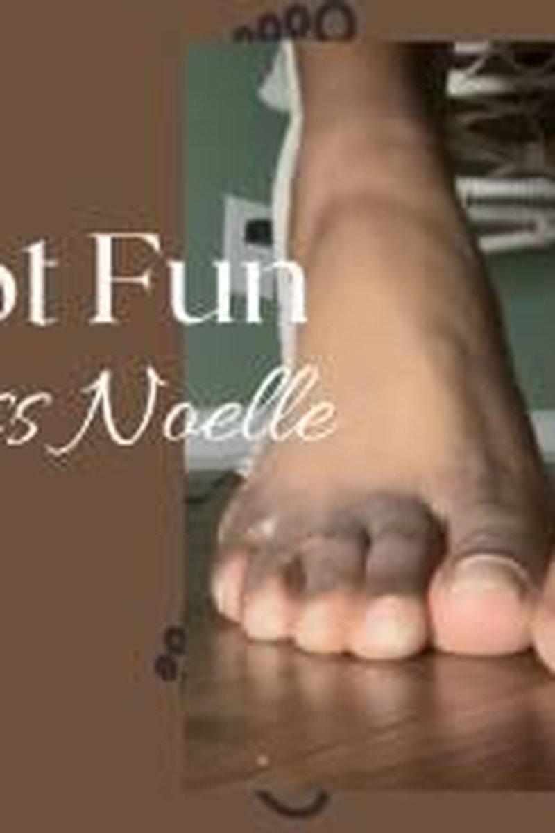 Barefoot Fun - Screenshot 1 of 4 - Foot Fetish