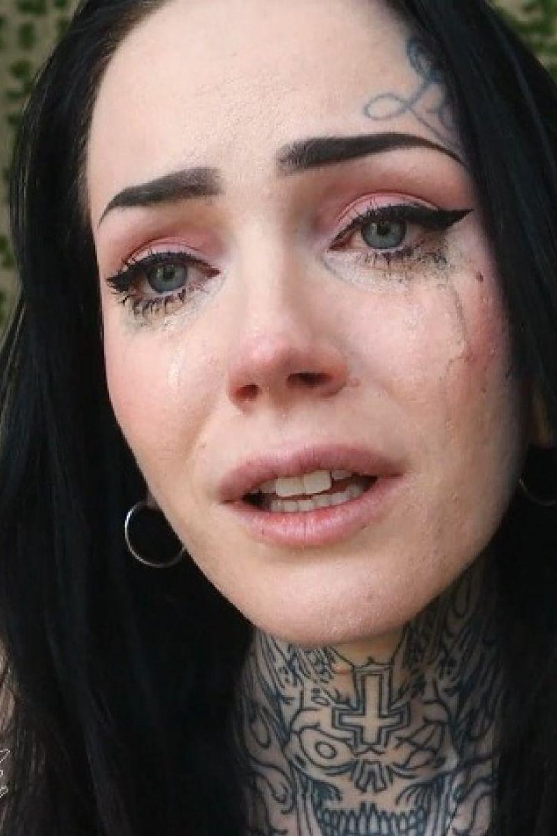 Crying For Daddy - Screenshot 1 of 4 - Close Up