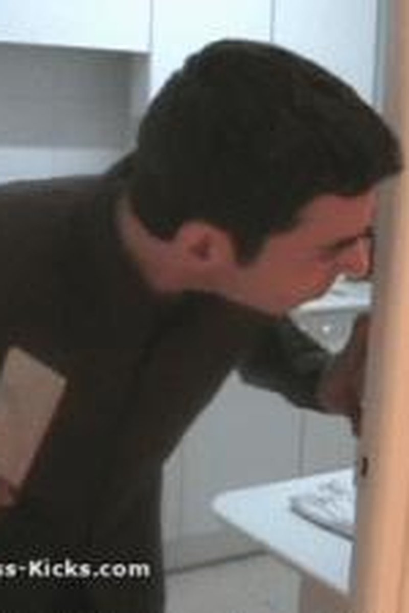 He Attacks, She Destroys - Screenshot 1 of 4 - Cock And Ball Torture
