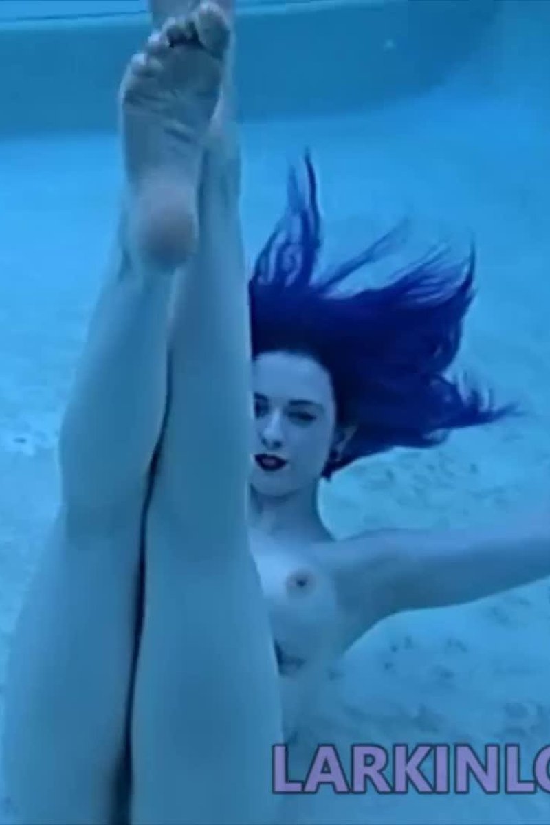Wet Public Nudity Underwater Larkin Love - Screenshot 1 of 4 - Big Tits
