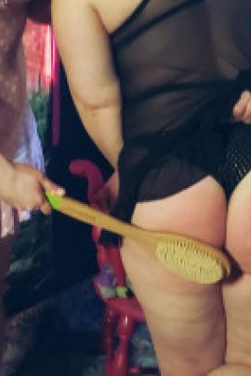 Caught Self Spanking - Screenshot 1 of 4 - Domination