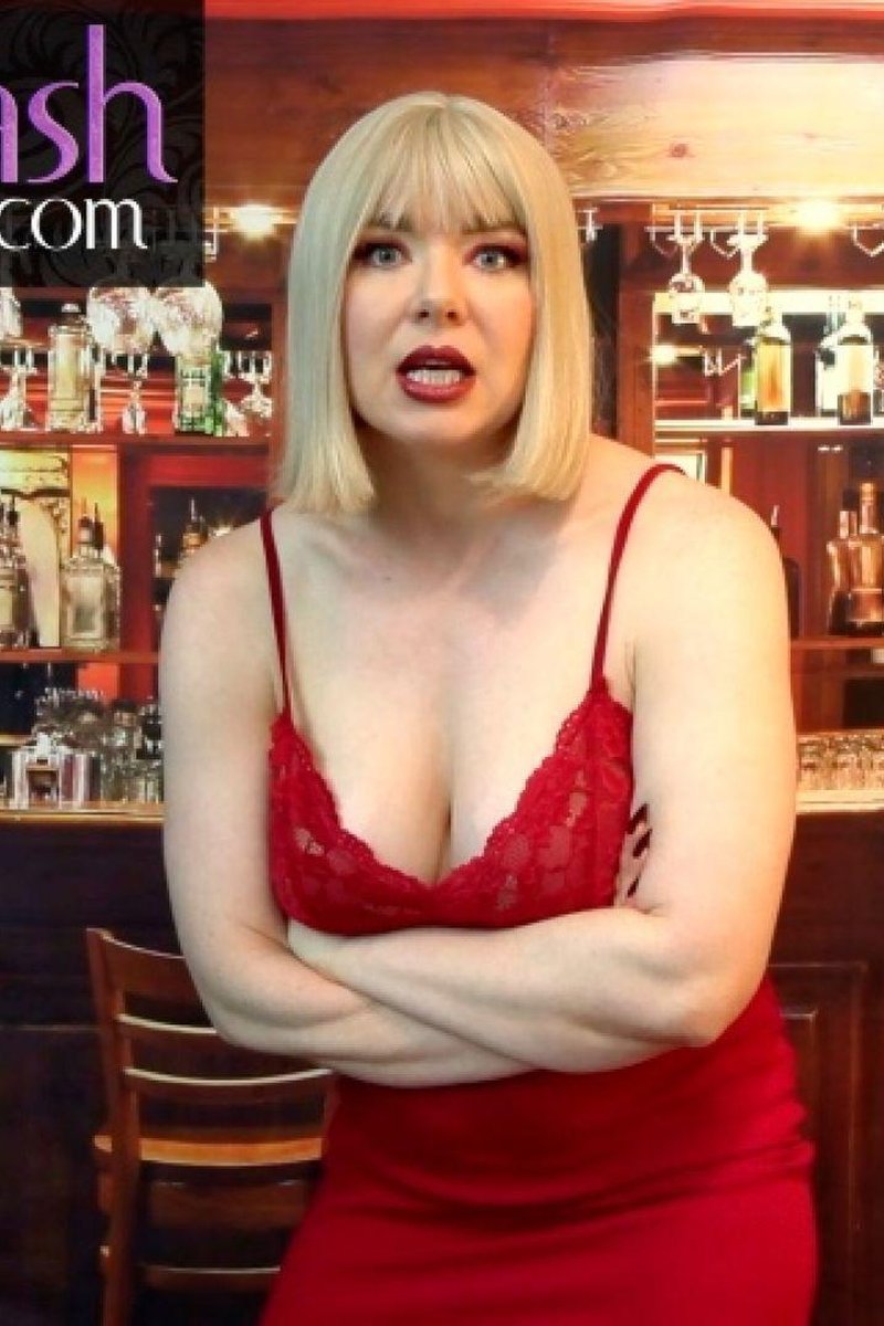 Aunt Kylee's Secret Job - Screenshot 1 of 4 - Blackmail