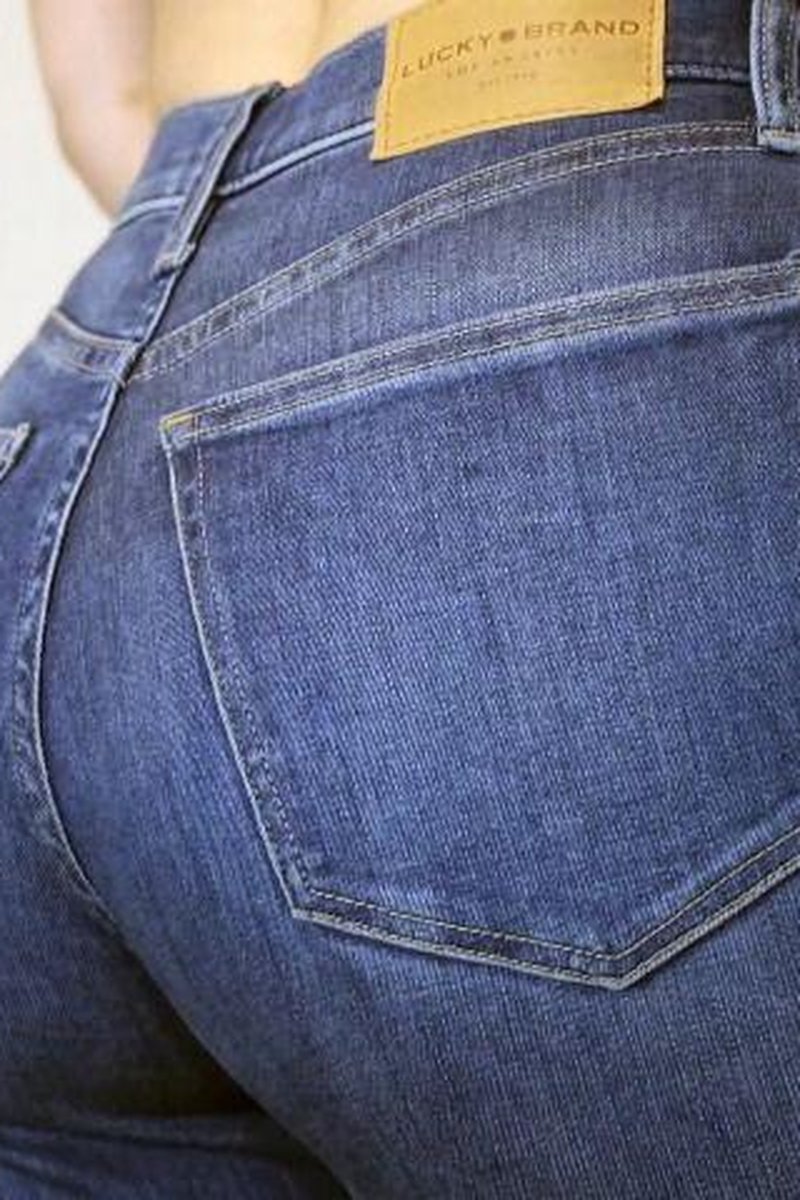 Denim - Screenshot 1 of 4 - Anal