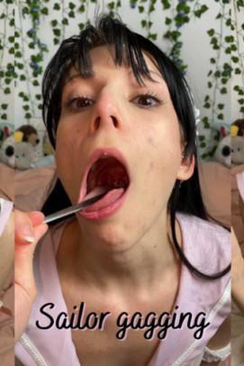 Sailor Gagging - Screenshot 1 of 4 - Gagging