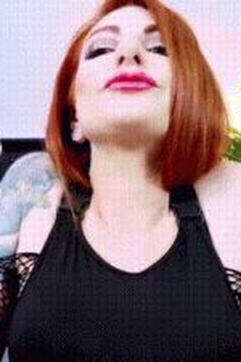 Spit Bitch - Screenshot 1 of 4 - Femdom