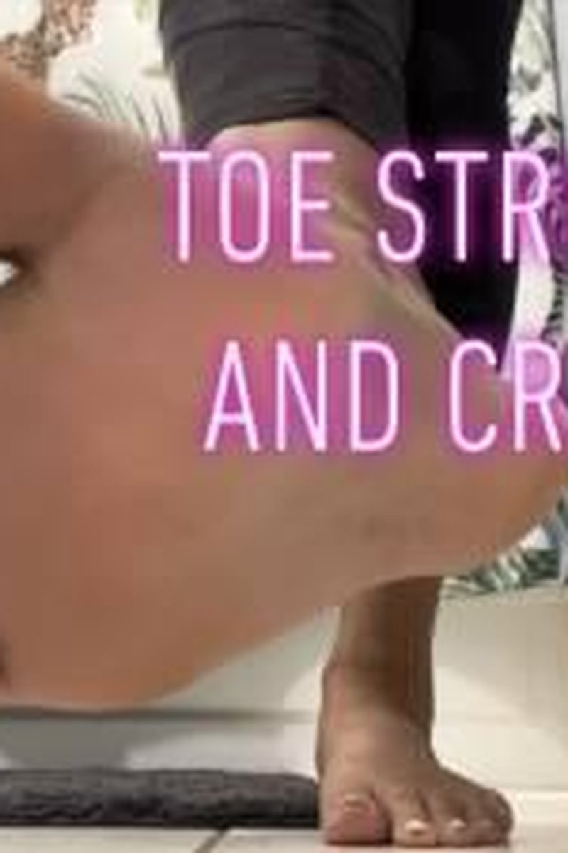 Toe Stretching And Toe Cracking - Screenshot 1 of 4 - Foot Fetish
