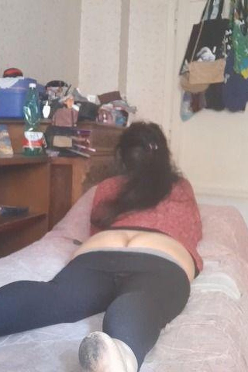 Unaware Buttcrack - Screenshot 1 of 4 - Ass Fetish