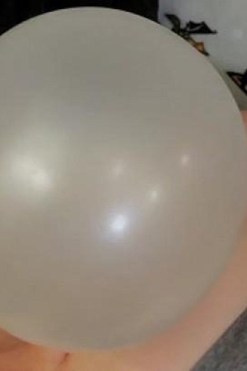 Big Bubble Blowing - Screenshot 1 of 4 - Amateur
