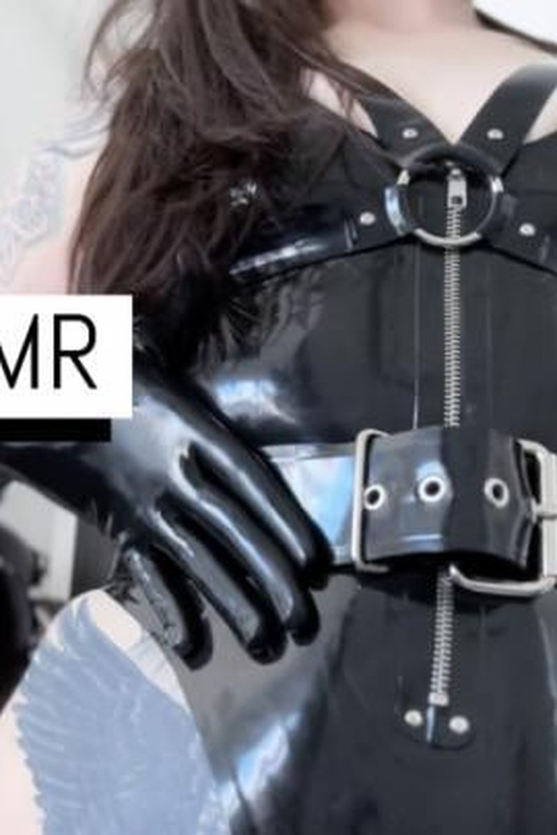 Latex ASMR | Mesmerizing Latex Sounds - Screenshot 1 of 4 - Femdom