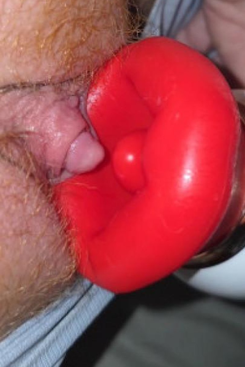 Big Clit Edging - Screenshot 1 of 4 - Big Clit