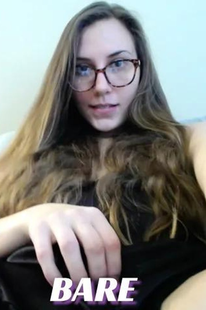 Bare - Screenshot 1 of 4 - Violet Fugazzi