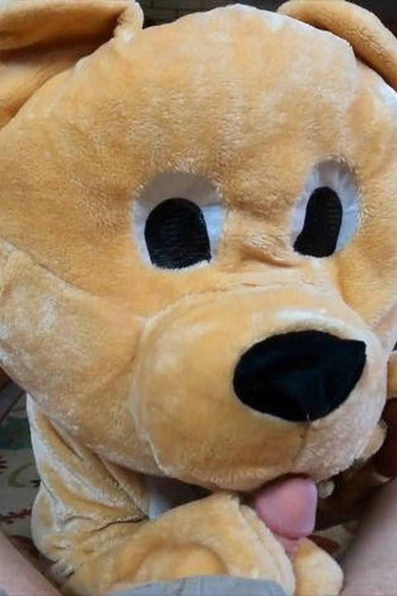 Facial Bear - Screenshot 1 of 4 - Blowjob