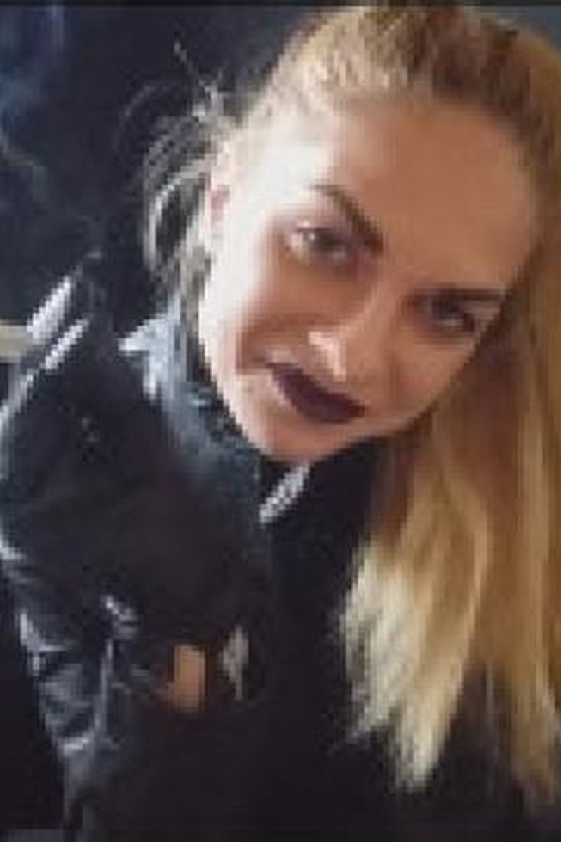 Duble Nicotine - Screenshot 1 of 4 - Blonde Hair (Female)