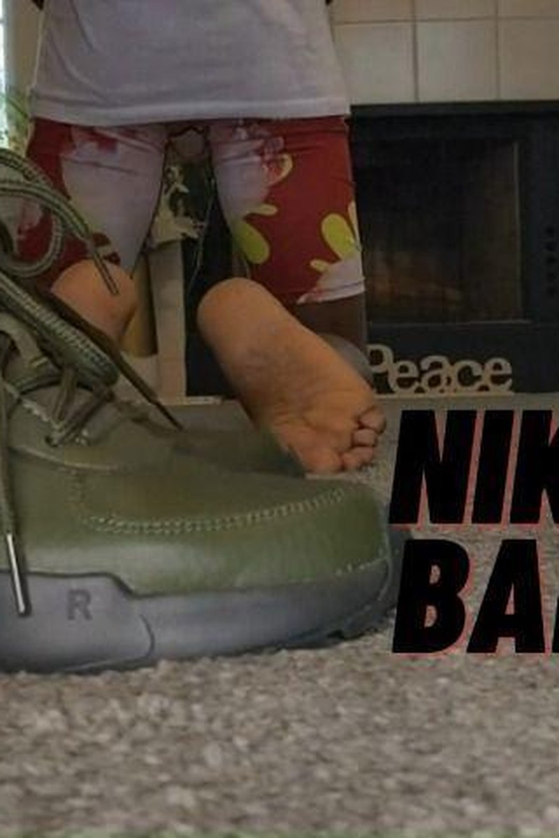 Nike Boot Ballbust - Screenshot 1 of 4 - Domination
