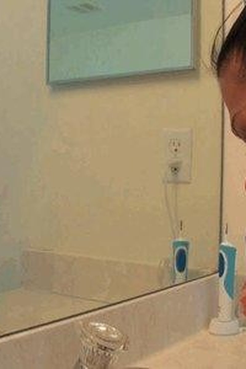 Sinus Flush - Mp4 - Screenshot 1 of 4 - Nose Fetish